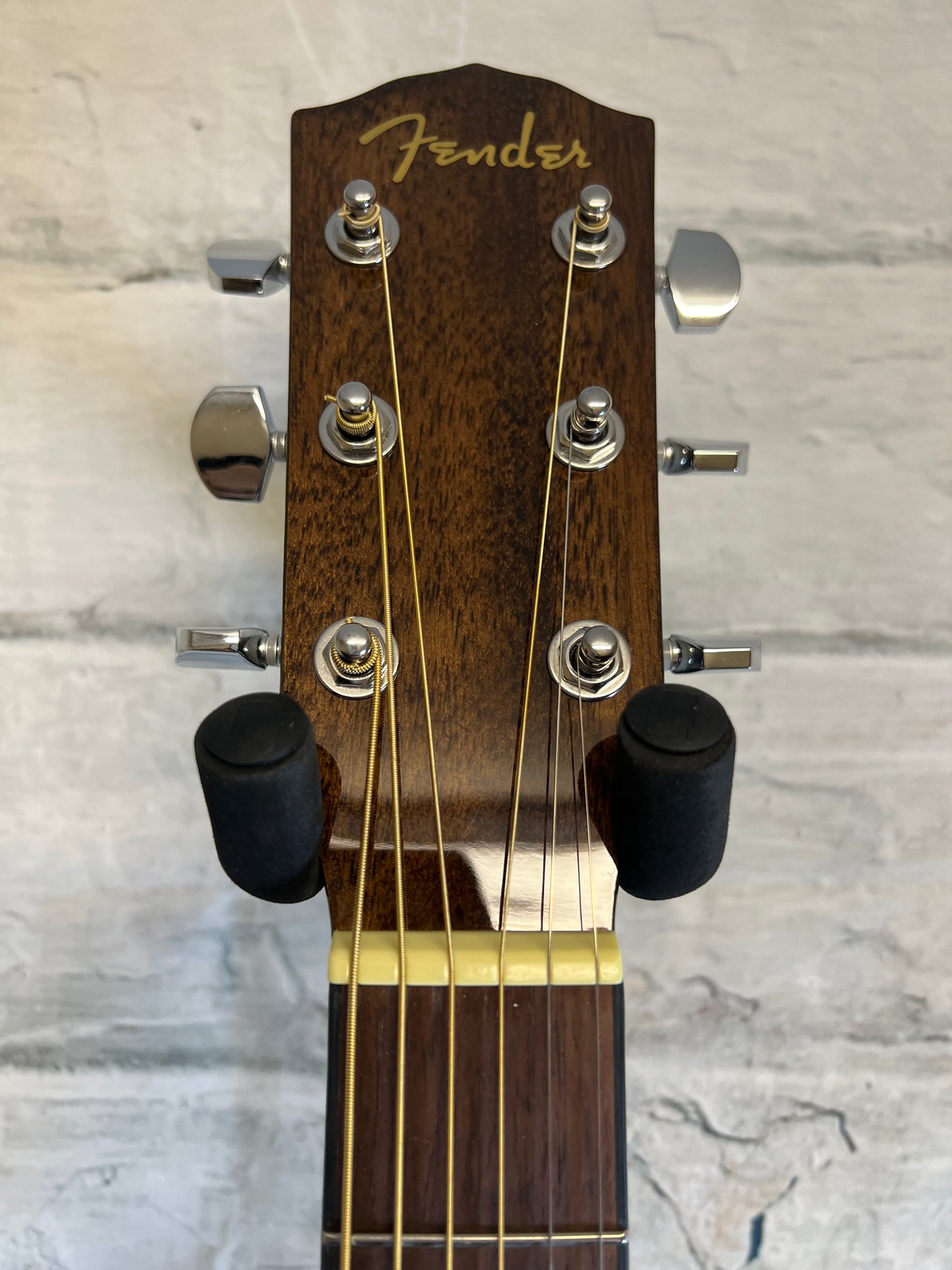 Fender CD-60 Dreadnought V3 with Case- Sunburst