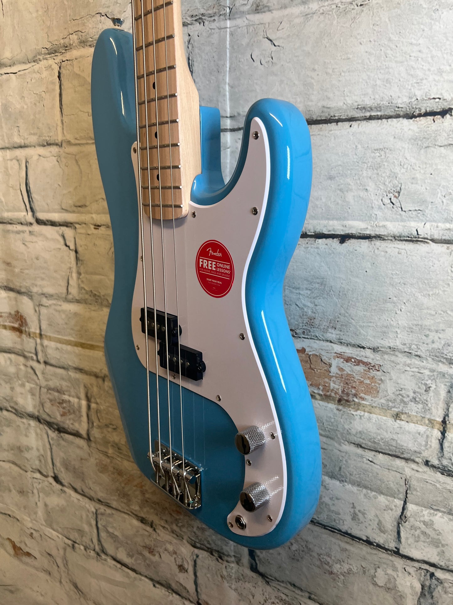 Squier Sonic Precision Bass, Maple Fingerboard,White Pickguard