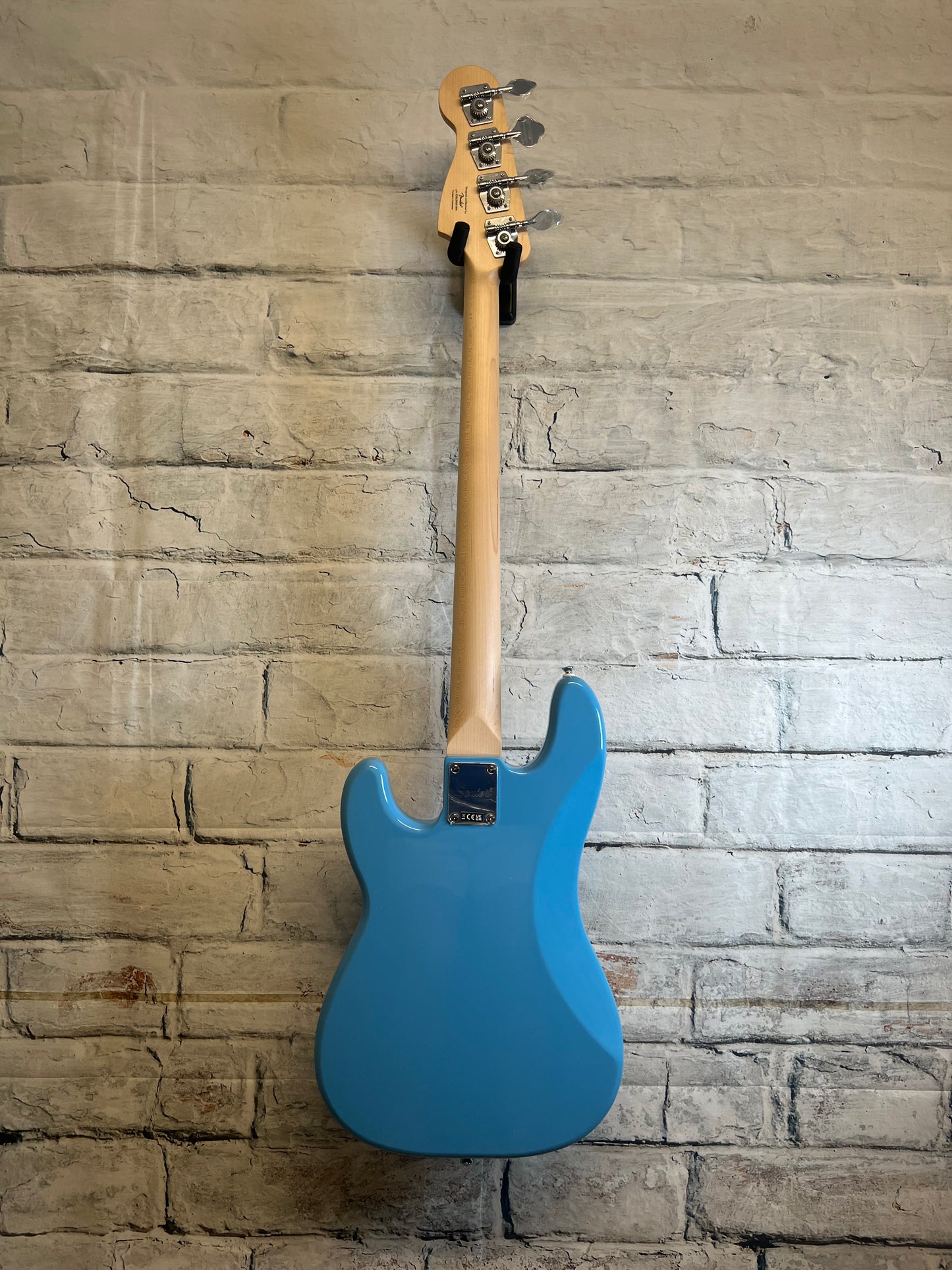 Squier Sonic Precision Bass, Maple Fingerboard,White Pickguard