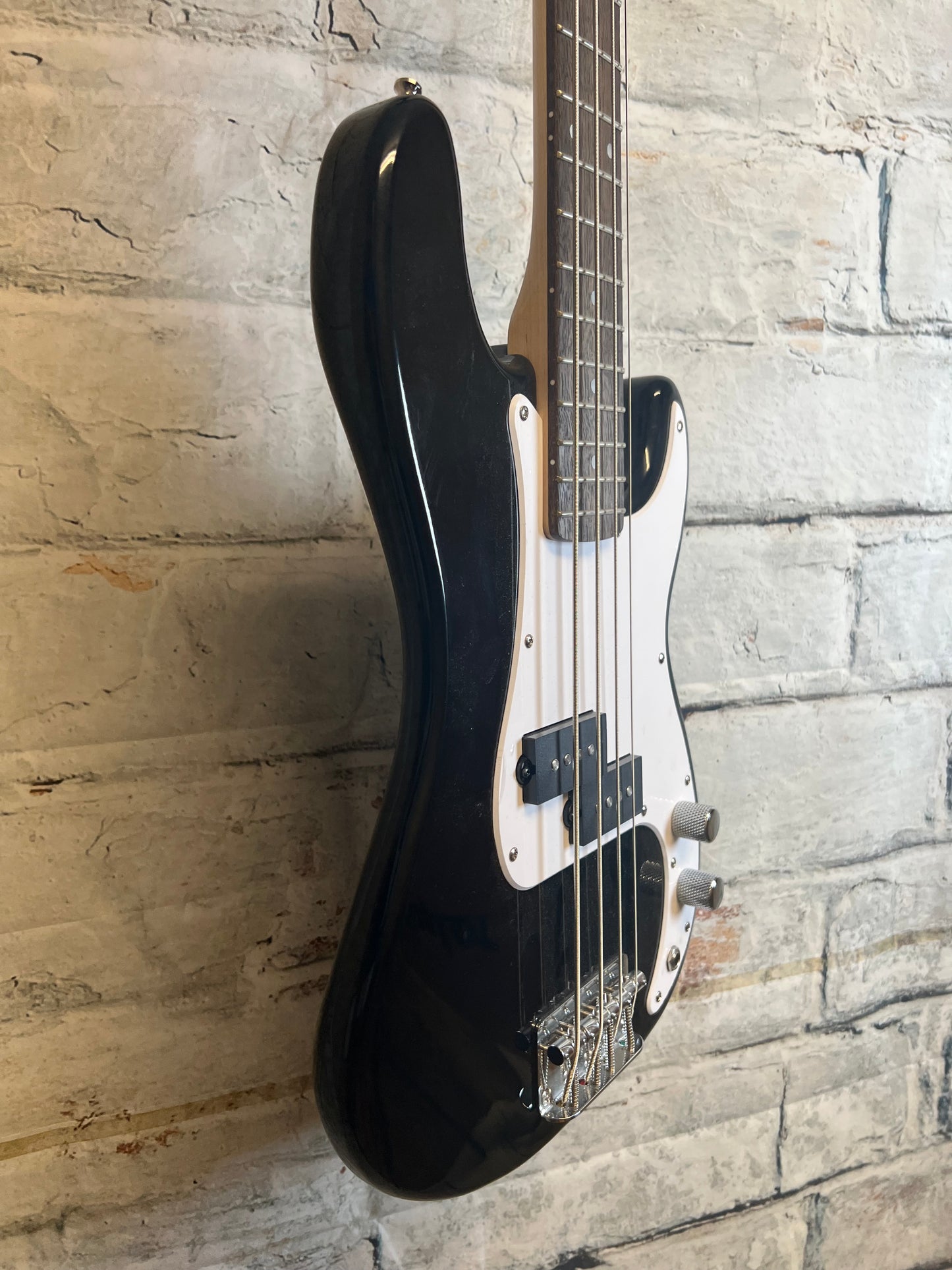 Used Squier Mini Precision Bass-Black