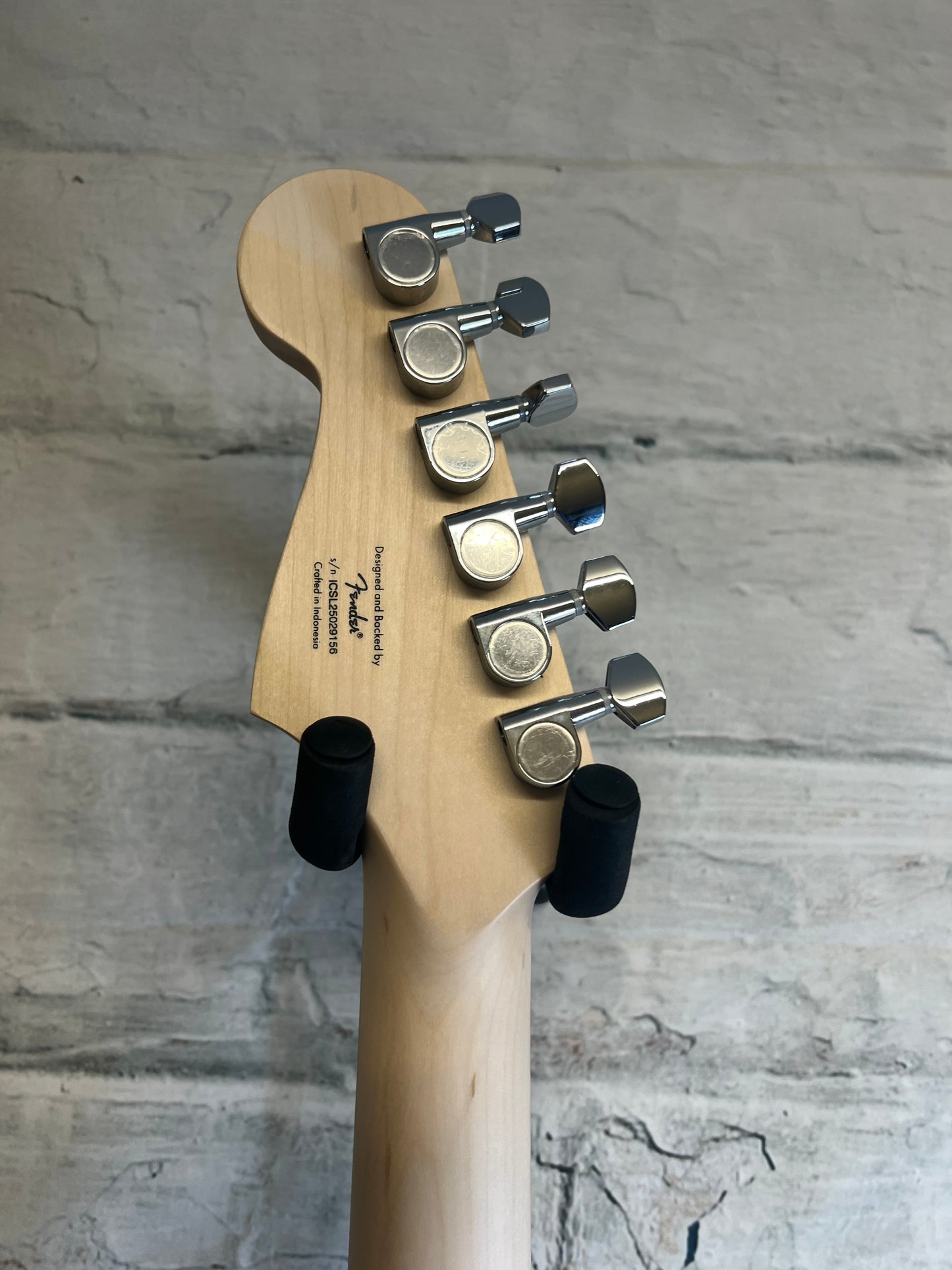 Squier Sonic Stratocaster HT H, Maple Fingerboard, White Pickguard