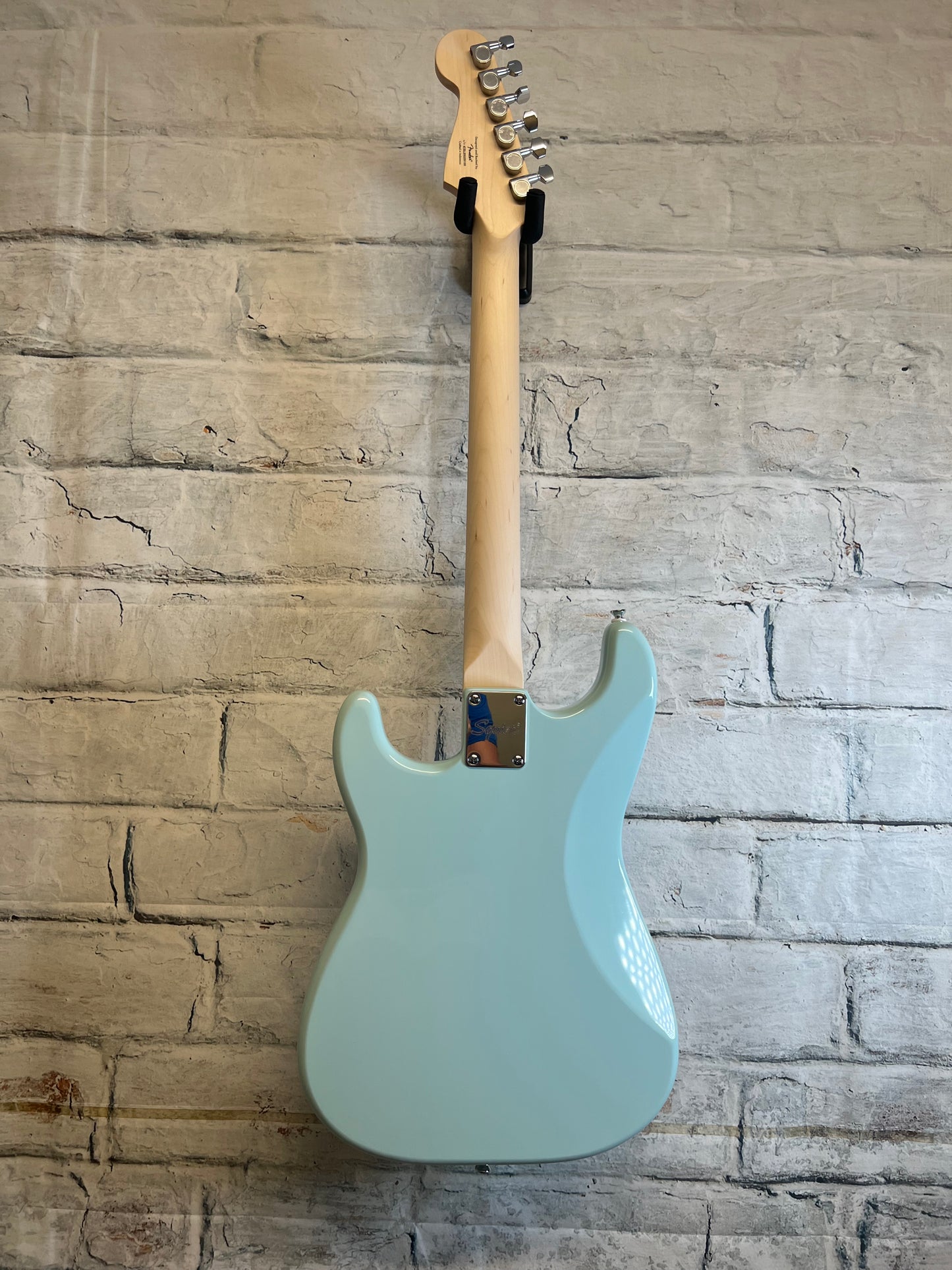 Squier Sonic Stratocaster HT H, Maple Fingerboard, White Pickguard
