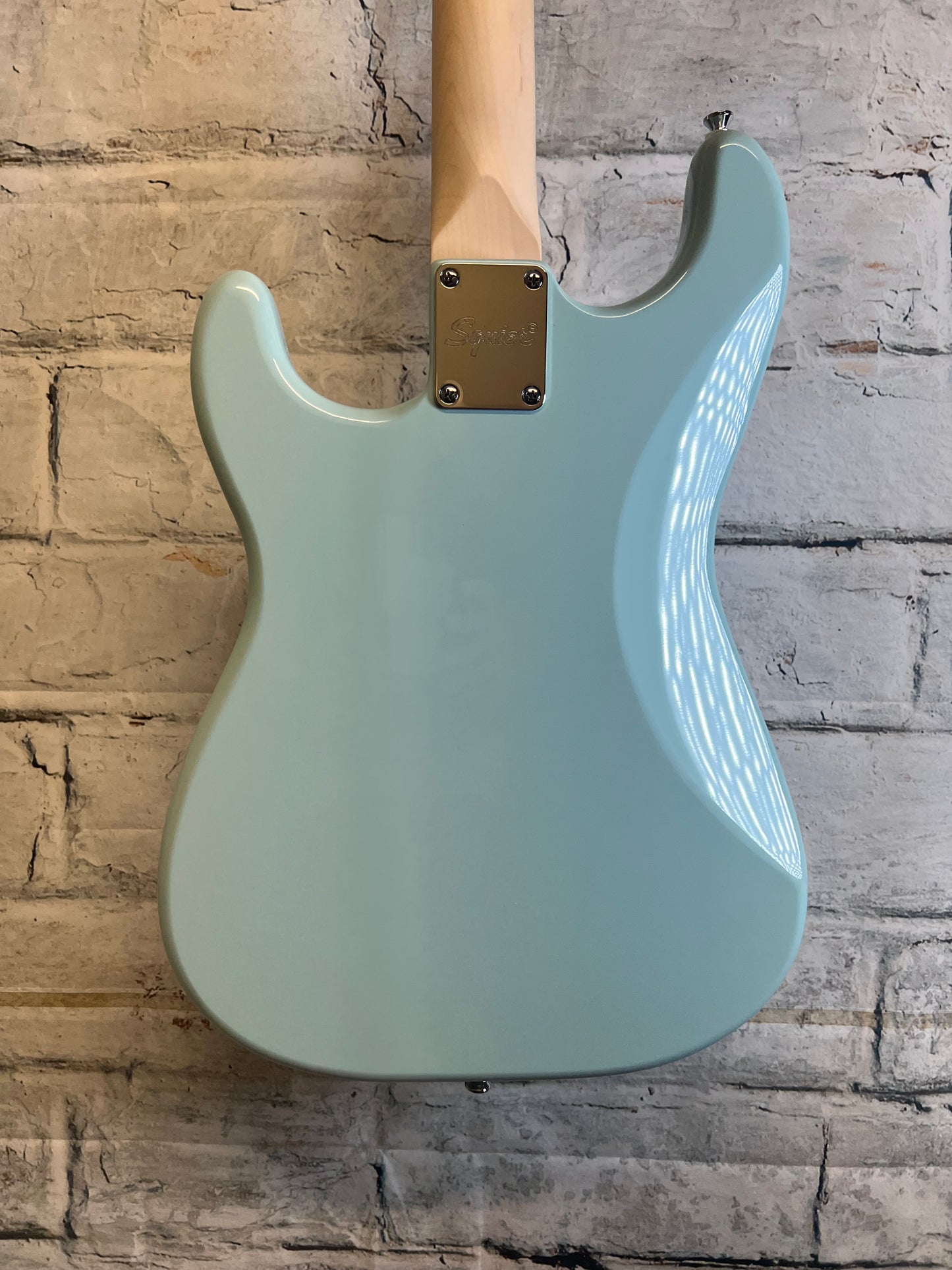 Squier Sonic Stratocaster HT H, Maple Fingerboard, White Pickguard