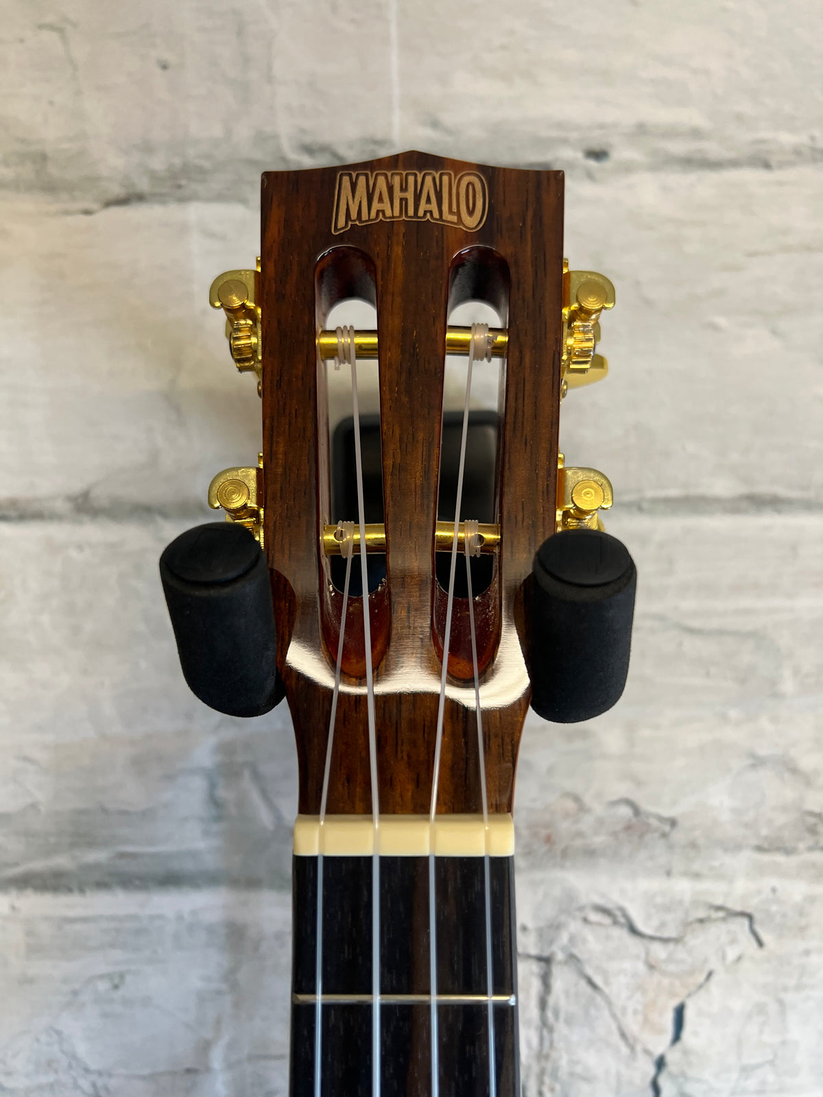 MahaloMJ3-VT-VNA Java Tenor CE Ukulele with Preamp with bag