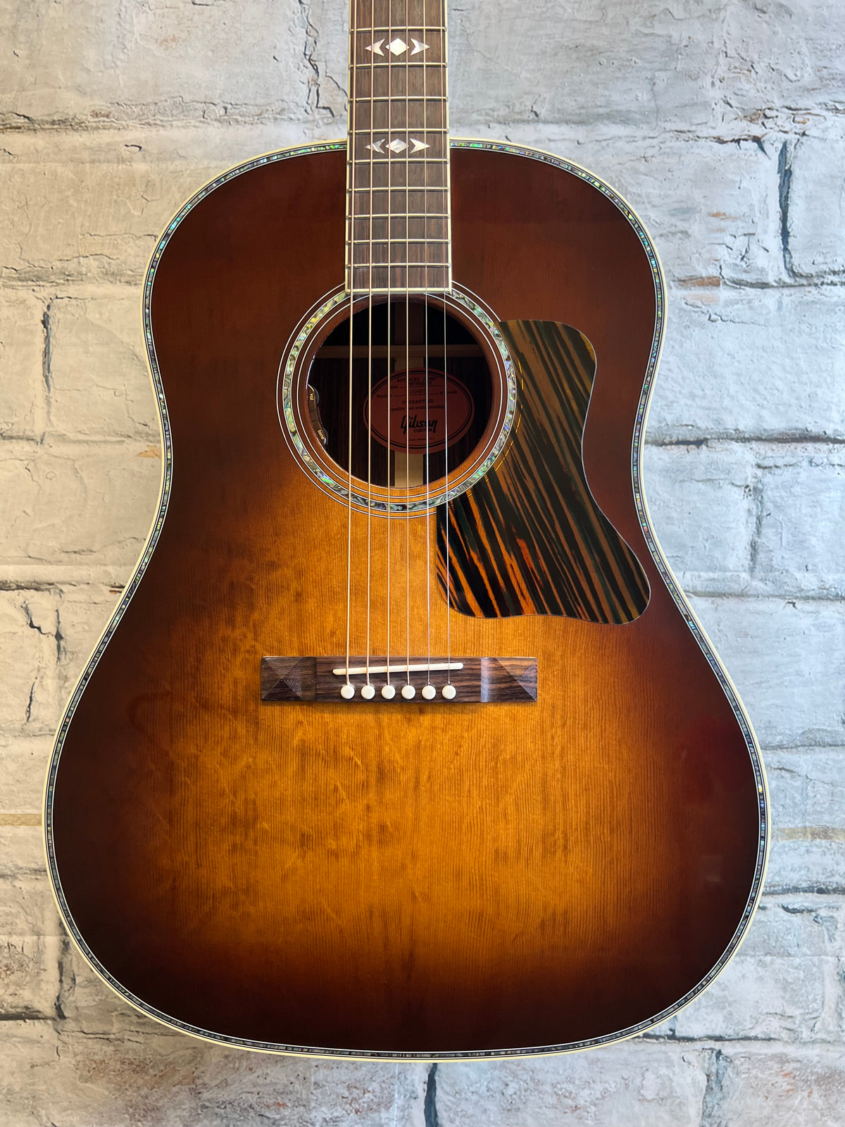 Gibson Advanced Jumbo Anniversary Limited Edition Cremona Burst