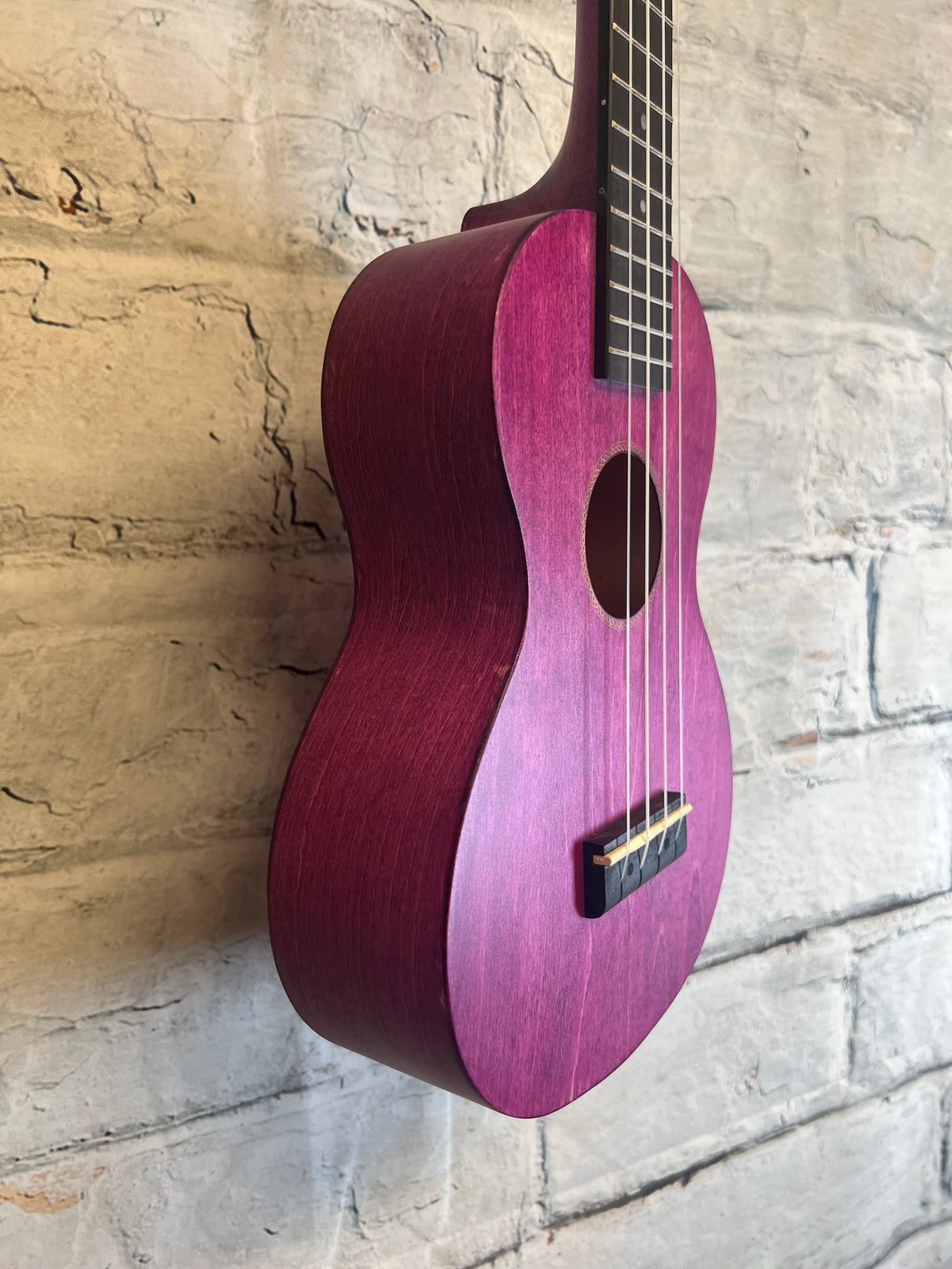 Mahalo ML2BC Island Series Concert Ukulele-Berry Crush with bag