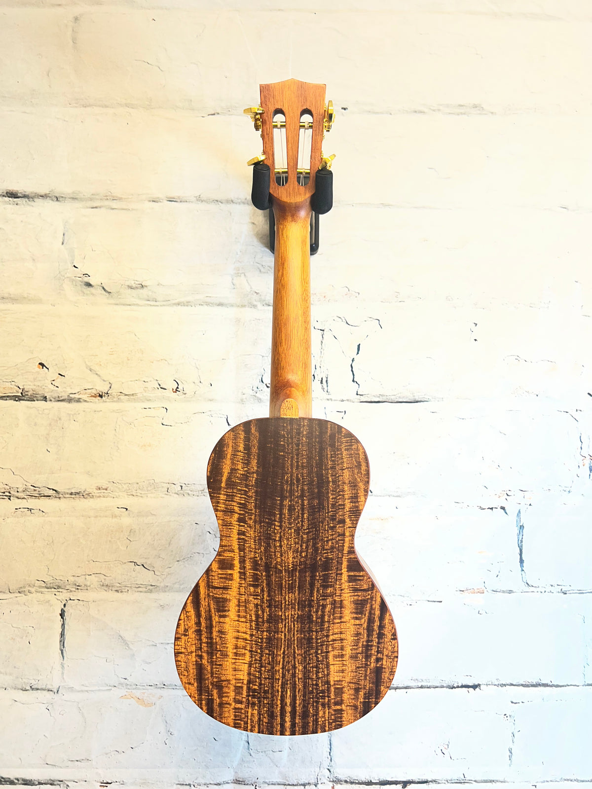 Mahalo MA2KA Artists Elite Series Concert Ukulele-Koa Photo Flame with Bag